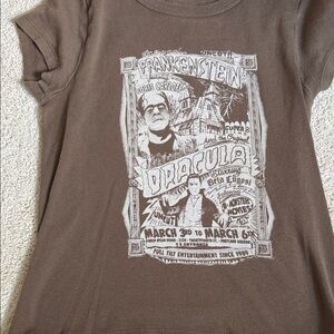 Brandy Melville Brown Graphic Tee with Classic Horror Print, OS